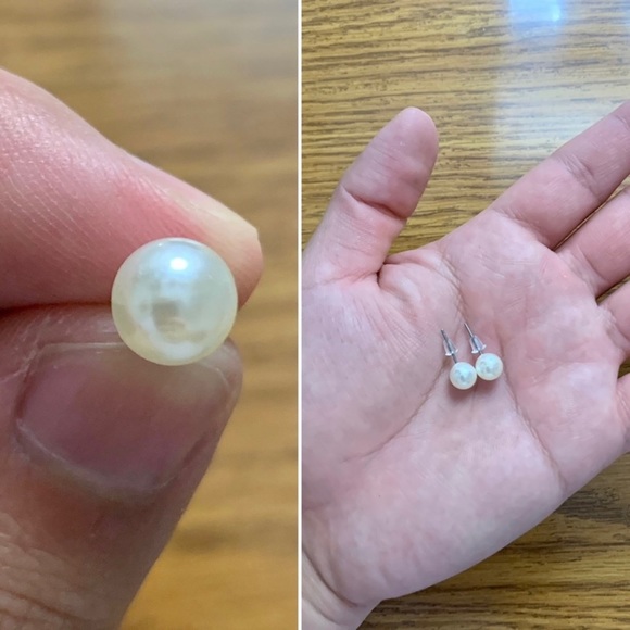 Pearl Stud Earrings - Picture 1 of 5